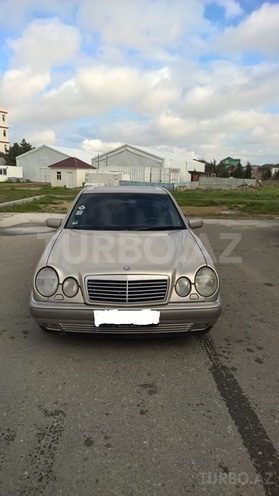 Mercedes E 230 1997, 267,000 km - 2.3 l - Bakı