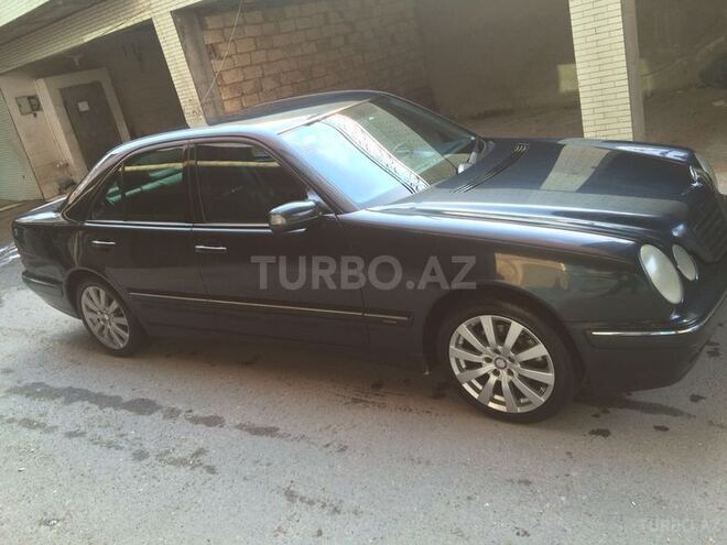Mercedes E 270 2001, 252,000 km - 2.7 l - Bakı