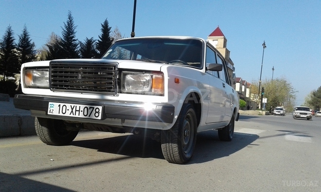 LADA (VAZ) 2107 2005, 16,785 km - 1.6 л - Yevlax