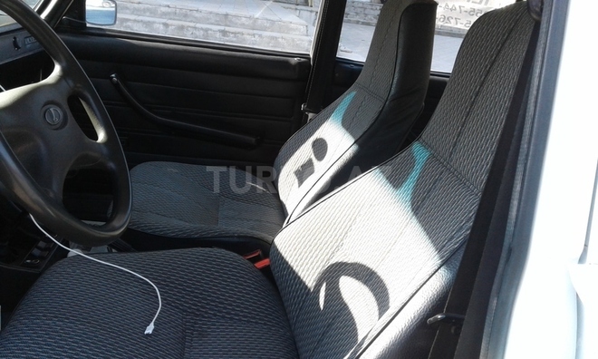 LADA (VAZ) 2107 2005, 16,785 km - 1.6 л - Yevlax