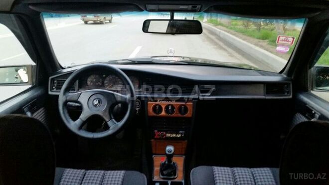 Mercedes 190 1992, 268,000 km - 1.8 l - Mingəçevir