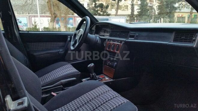 Mercedes 190 1992, 268,000 km - 1.8 l - Mingəçevir