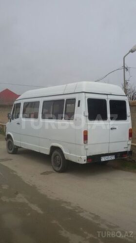 Mercedes 208 D 1995, 488,000 km - 2.5 л - Bakı