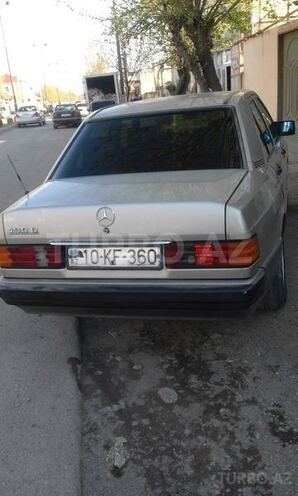 Mercedes 190 1992, 359,000 km - 2.0 l - Saatlı
