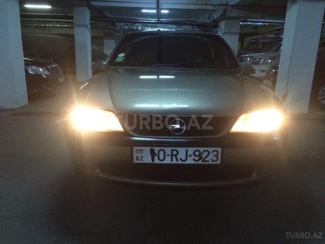 Opel Vectra 1996, 327,000 km - 2.0 л - Bakı
