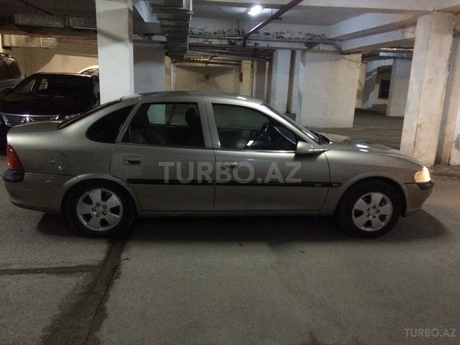 Opel Vectra 1996, 327,000 km - 2.0 л - Bakı