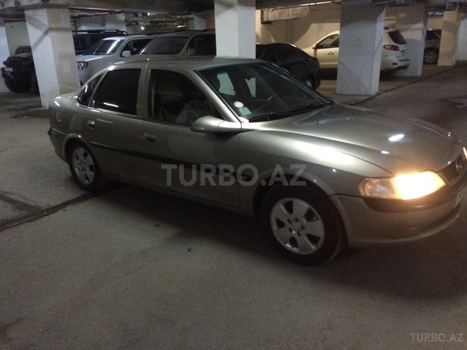 Opel Vectra 1996, 327,000 km - 2.0 л - Bakı