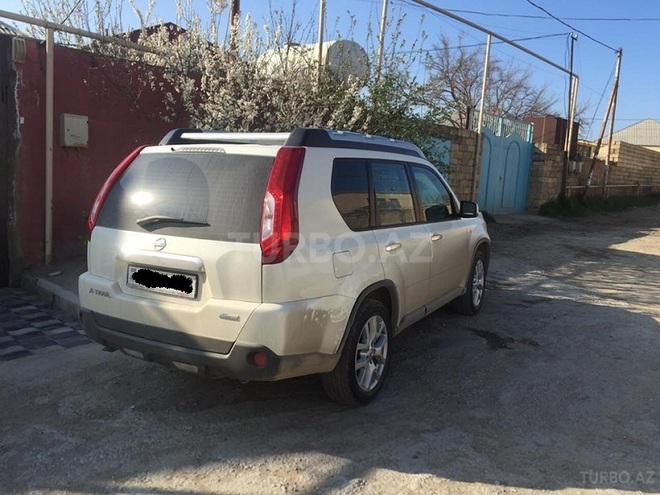 Nissan X-Trail 2013, 70,000 km - 2.5 л - Bakı