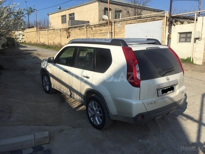 Nissan X-Trail 2013, 70,000 km - 2.5 л - Bakı