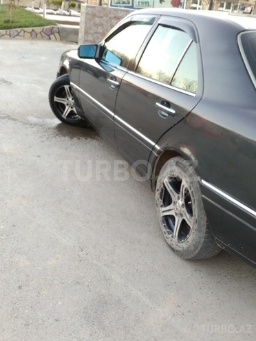 Mercedes C 280 1996, 300 km - 0.3 l - Bakı