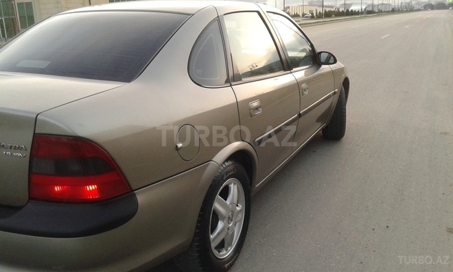 Opel Vectra 1997, 217,000 km - 1.8 l - Bakı