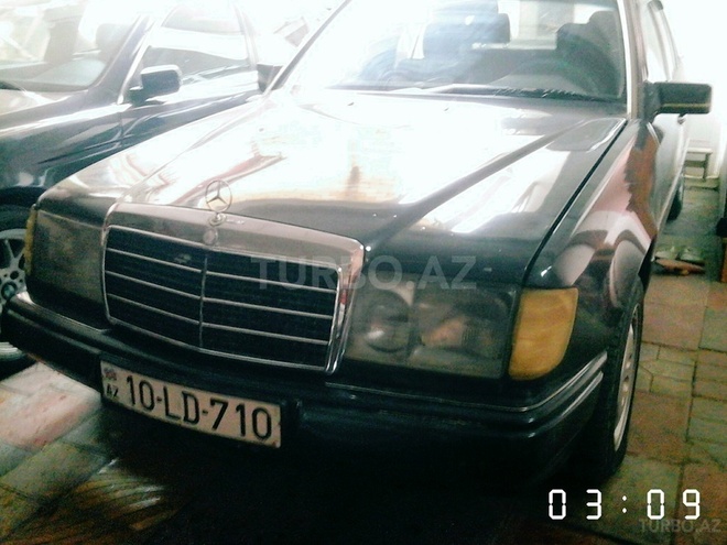 Mercedes E 230 1992, 220,235 km - 2.3 l - Bakı