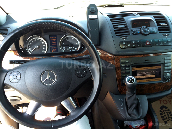 Mercedes Viano 2011, 63,000 km - 2.2 л - Bakı