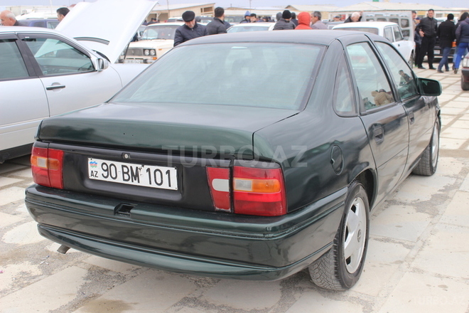 Opel Vectra 1995, 200,000 km - 2.0 l - Bakı