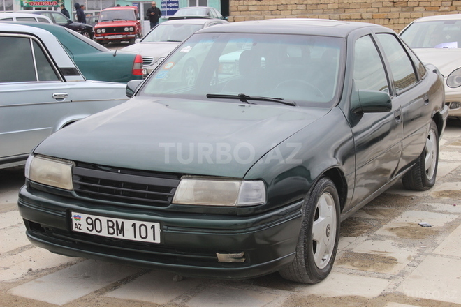 Opel Vectra 1995, 200,000 km - 2.0 l - Bakı