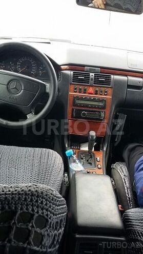 Mercedes E 280 1997, 400,000 km - 2.8 l - Bakı