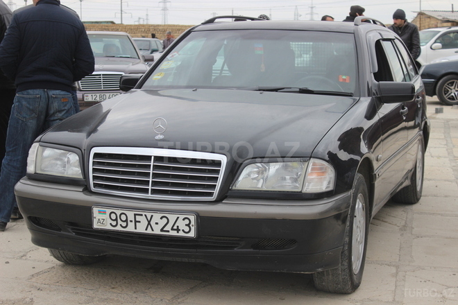 Mercedes C 220 1999, 200,000 km - 2.2 l - Bakı