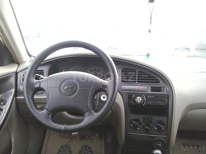 Hyundai Elantra 2001, 216,000 km - 2.0 l - Sumqayıt
