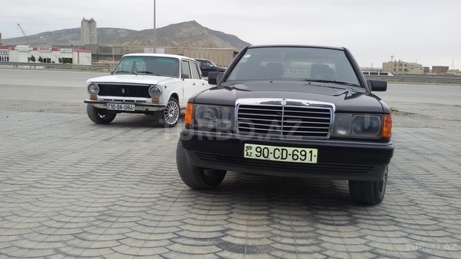Mercedes 190 1992, 428,707 km - 2.0 л - Bakı