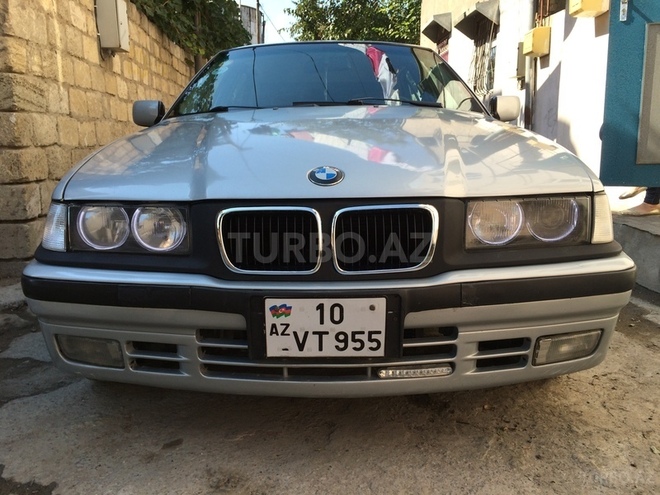 BMW 318 1996, 300,000 km - 1.8 l - Bakı