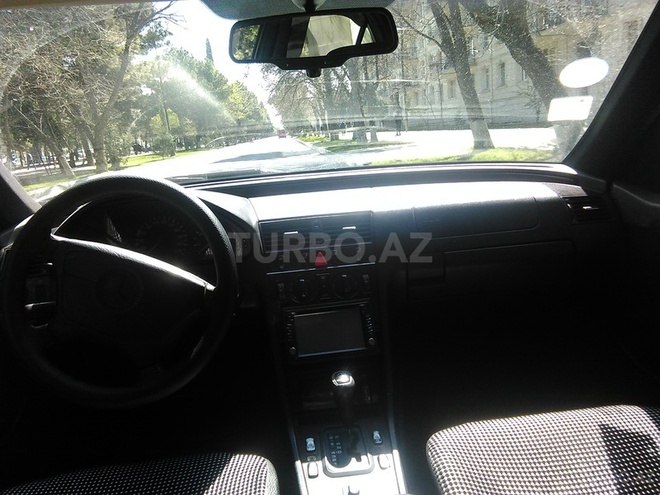 Mercedes C 250 1997, 250,000 km - 0.3 л - Sumqayıt