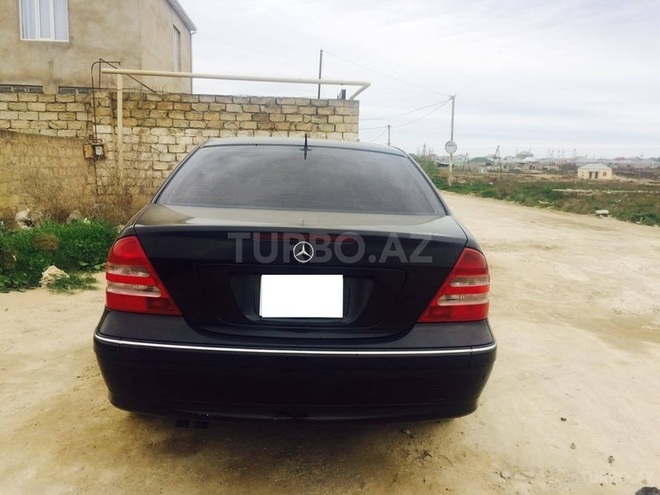 Mercedes C 320 2000, 325,000 km - 3.2 л - Bakı