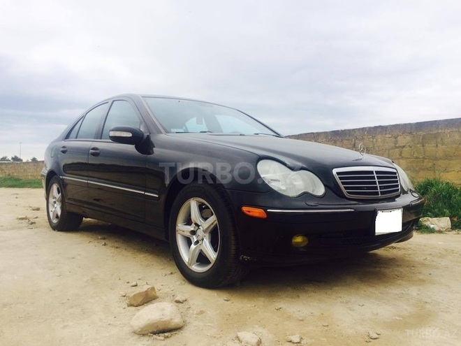 Mercedes C 320 2000, 325,000 km - 3.2 л - Bakı