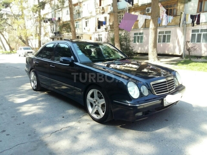Mercedes E 280 2000, 195,000 km - 2.8 l - Bakı