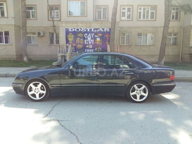 Mercedes E 280 2000, 195,000 km - 2.8 l - Bakı