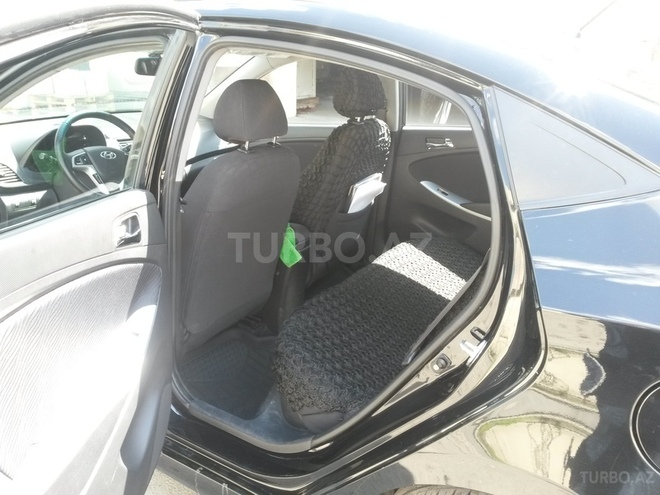 Hyundai Accent 2012, 70,000 km - 1.6 л - Bakı