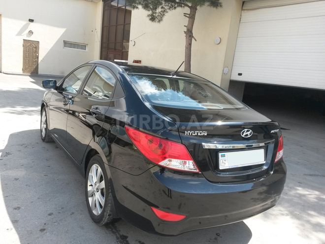 Hyundai Accent 2012, 70,000 km - 1.6 л - Bakı