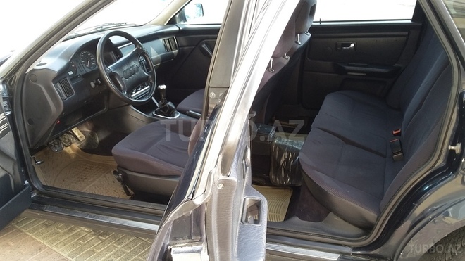 Audi 80 1994, 225,000 km - 2.3 l - Bakı