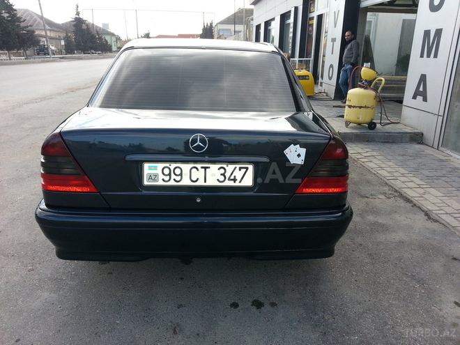 Mercedes C 180 1999, 220,000 km - 1.8 л - Bakı