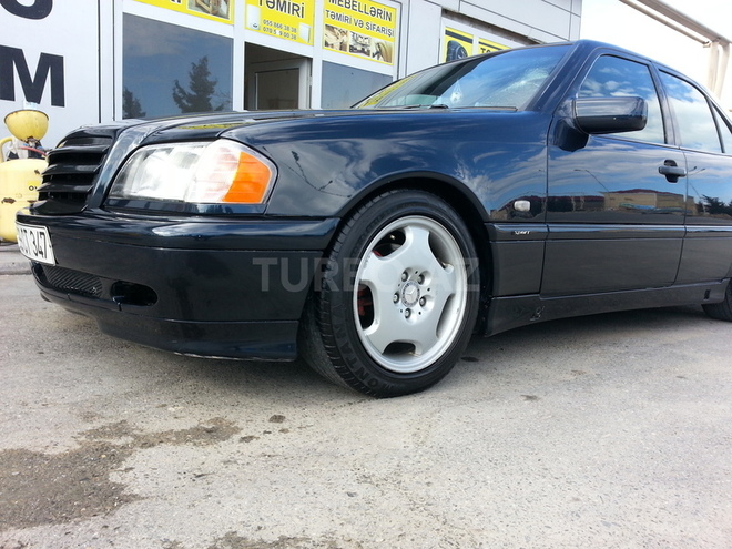 Mercedes C 180 1999, 220,000 km - 1.8 л - Bakı