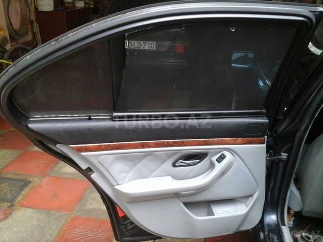BMW 523 1998, 27,500 km - 0.5 l - Bakı