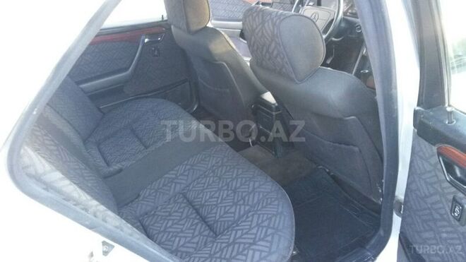 Mercedes C 220 1995, 250,000 km - 2.2 l - Bakı