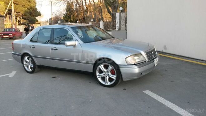 Mercedes C 220 1995, 250,000 km - 2.2 l - Bakı