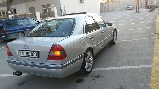 Mercedes C 220 1995, 250,000 km - 2.2 l - Bakı