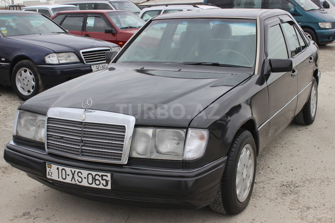 Mercedes E 200 1993, 200,000 km - 2.0 л - Bakı