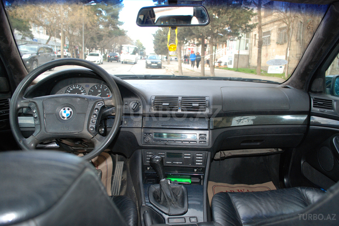BMW 523 1996, 350,000 km - 2.5 l - Bakı