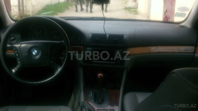 BMW 530 2001, 290,000 km - 3.0 l - Bakı