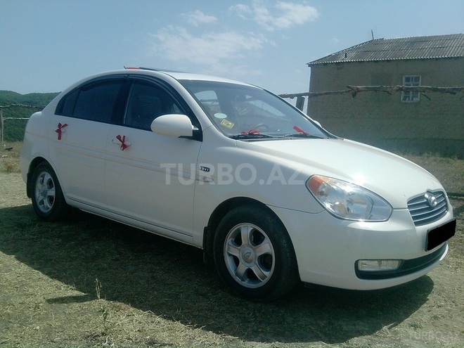 Hyundai Accent 2006, 176,000 km - 1.6 л - Qusar