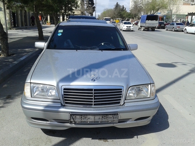 Mercedes E 200 1998, 243,000 km - 2.0 l - Bakı