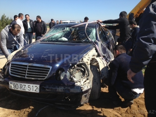 Mercedes E 220 1998, 260,000 km - 2.2 l - Bakı
