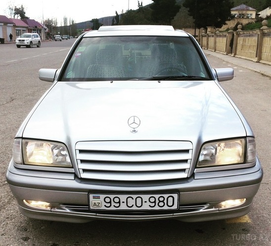 Mercedes C 220 2000, 233,151 km - 2.2 l - Ağsu