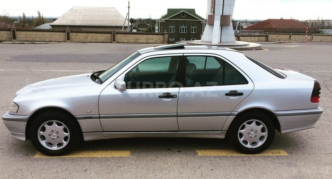 Mercedes C 220 2000, 233,151 km - 2.2 l - Ağsu