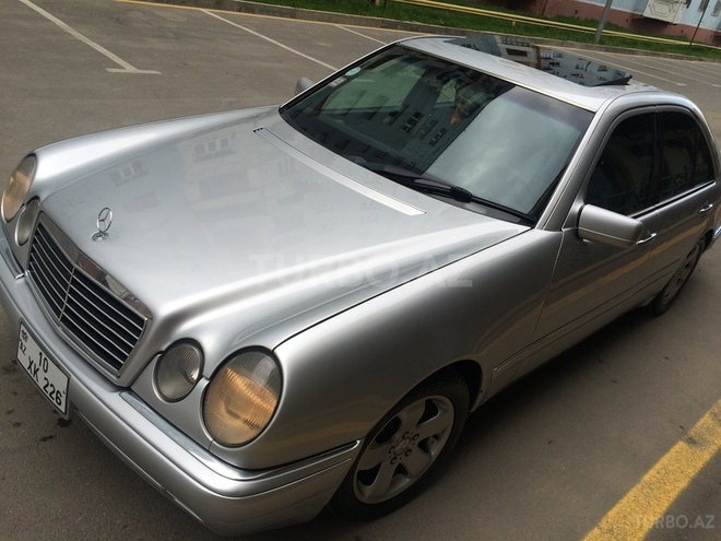 Mercedes E 320 1997, 250,000 km - 3.2 l - Bakı
