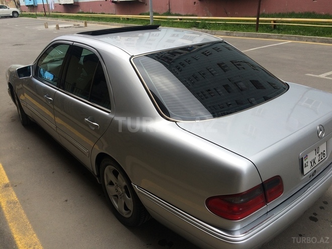 Mercedes E 320 1997, 250,000 km - 3.2 l - Bakı