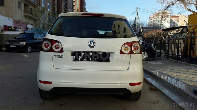 Volkswagen Golf Plus 2010, 66,500 km - 1.6 l - Bakı