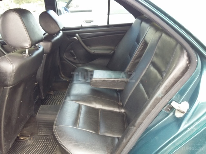 Mercedes C 180 1997, 214,000 km - 1.8 l - Sumqayıt